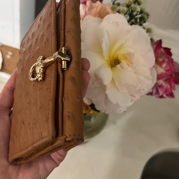 VERA PELLE genuine leather wallet in great condition. See attached images. - Picture 13 of 14